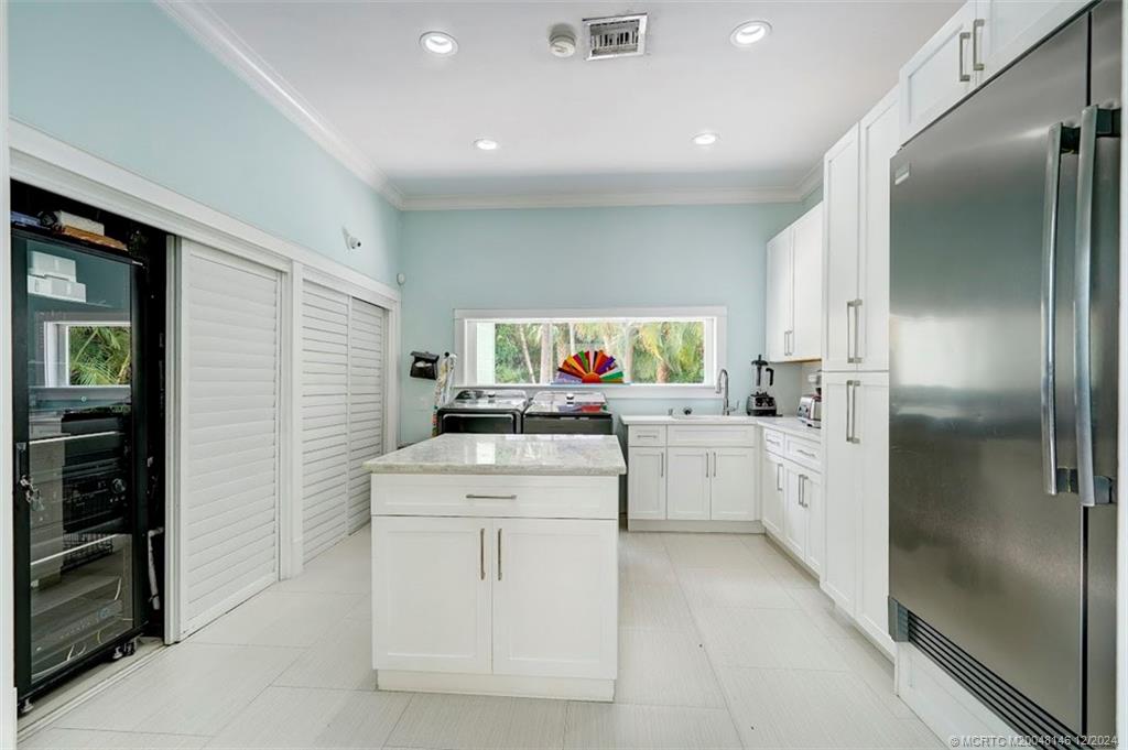 Stuart, Florida 34996, United States, 5 Bedrooms Bedrooms, ,5 BathroomsBathrooms,Residential,Active,25228