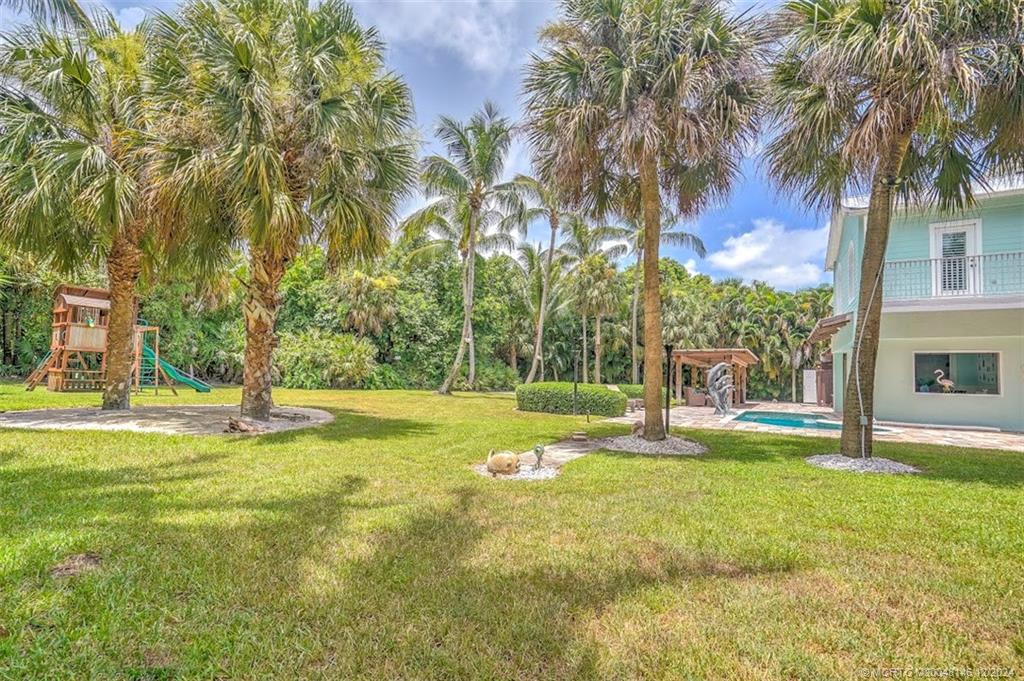 Stuart, Florida 34996, United States, 5 Bedrooms Bedrooms, ,5 BathroomsBathrooms,Residential,Active,25228