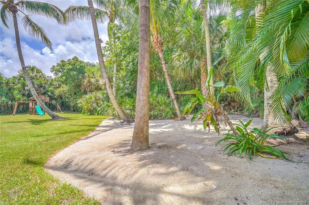 Stuart, Florida 34996, United States, 5 Bedrooms Bedrooms, ,5 BathroomsBathrooms,Residential,Active,25228