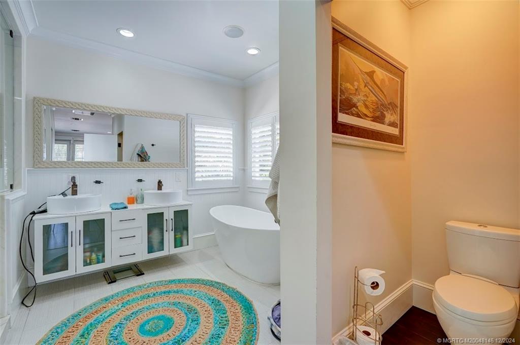 Stuart, Florida 34996, United States, 5 Bedrooms Bedrooms, ,5 BathroomsBathrooms,Residential,Active,25228