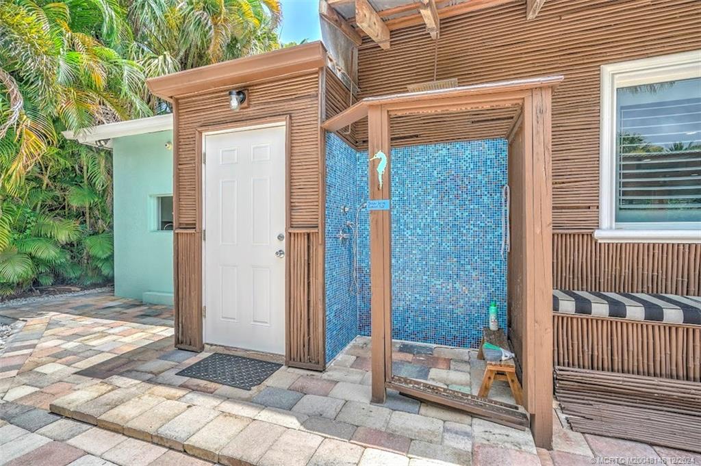 Stuart, Florida 34996, United States, 5 Bedrooms Bedrooms, ,5 BathroomsBathrooms,Residential,Active,25228