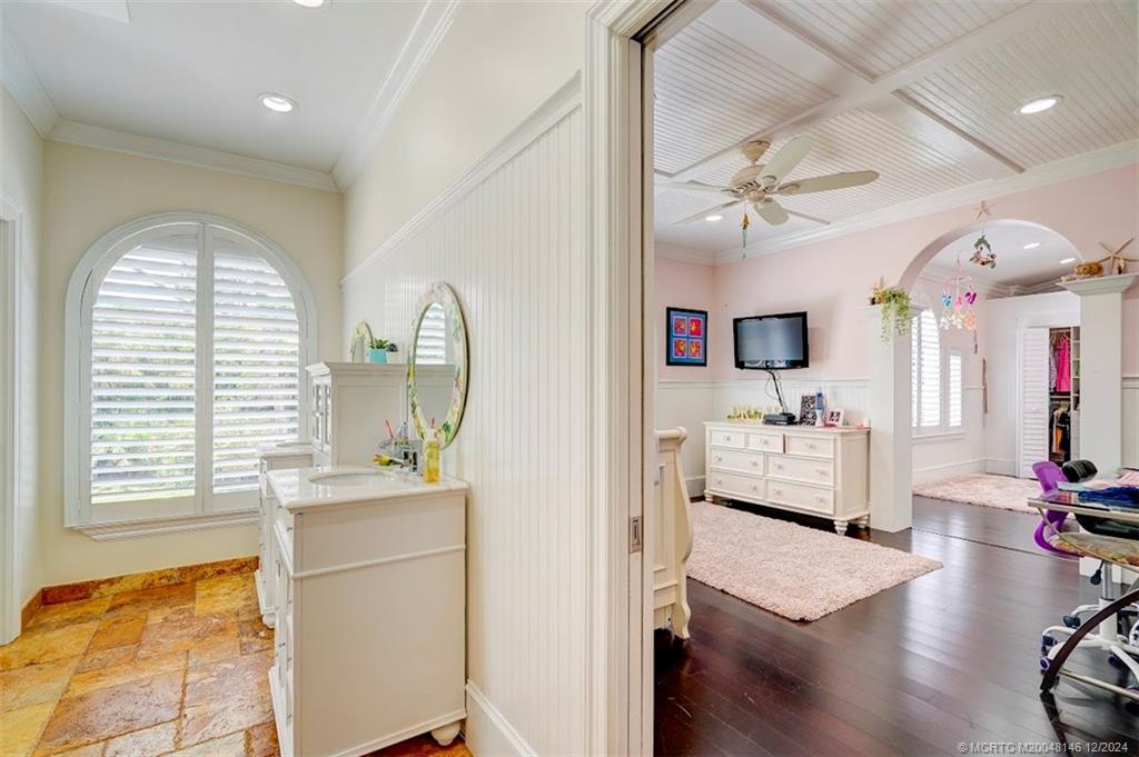 Stuart, Florida 34996, United States, 5 Bedrooms Bedrooms, ,5 BathroomsBathrooms,Residential,Active,25228