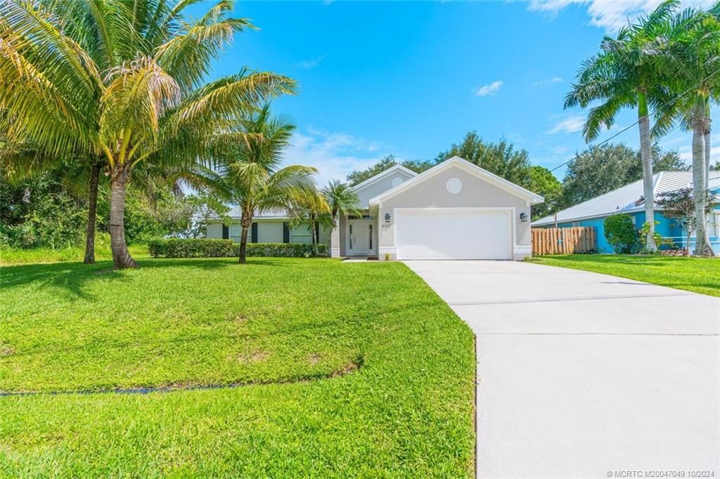 Photo of 4107 SW Endicott Street, Port Saint Lucie, FL 34953 (MLS # M20047049)