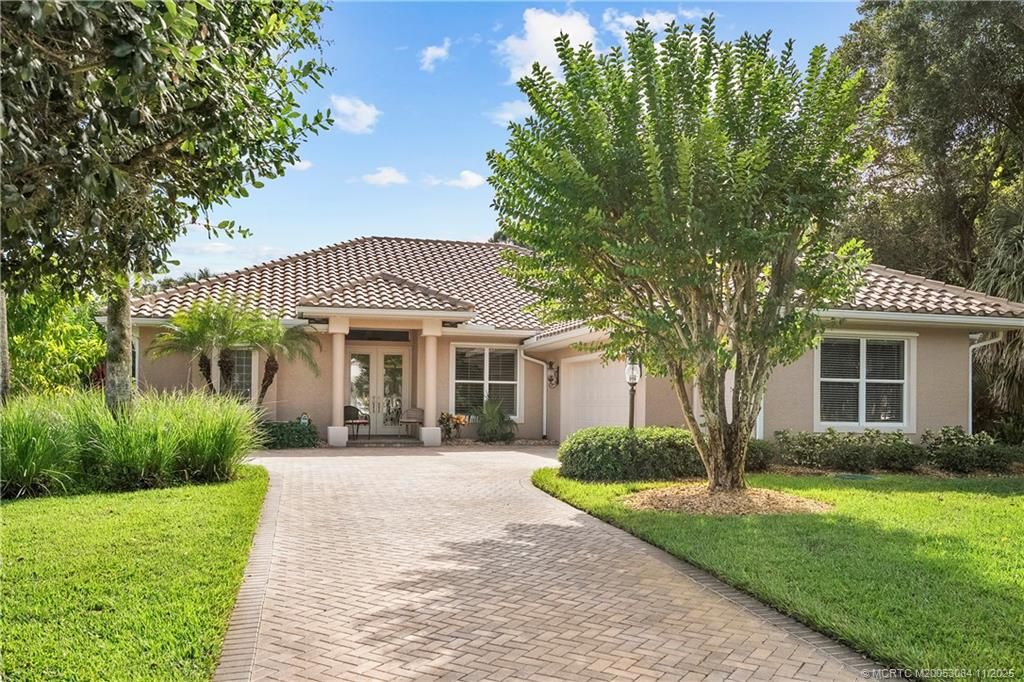 Photo of 1234 SW Locks Road, Stuart, FL 34997 (MLS # M20053084)