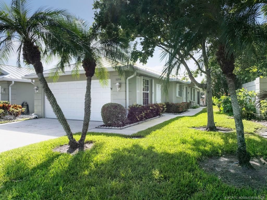 Photo of 1688 SW Springfield Court, Palm City, FL 34990 (MLS # M20051038)