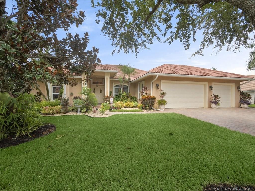 Photo of 8276 SW Skipper Drive, Stuart, FL 34997 (MLS # M20046539)