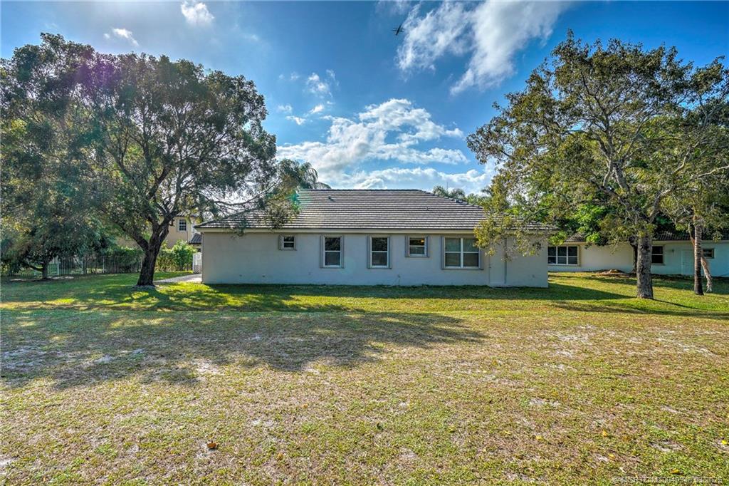 Davie, Florida 33328, United States, 4 Bedrooms Bedrooms, ,4 BathroomsBathrooms,Residential,Active,78311