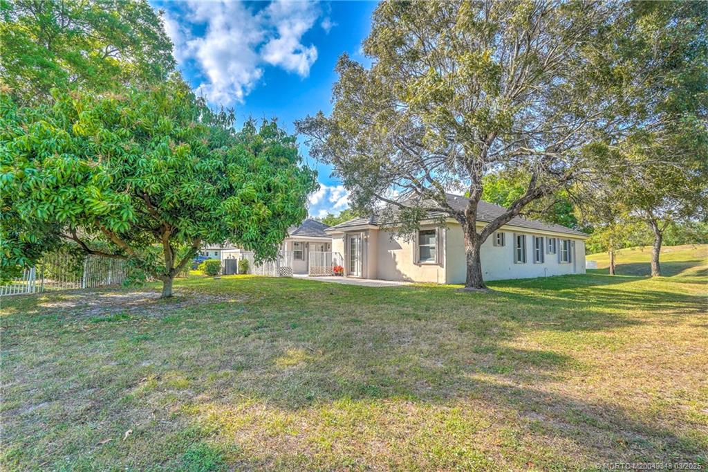 Davie, Florida 33328, United States, 4 Bedrooms Bedrooms, ,4 BathroomsBathrooms,Residential,Active,78311