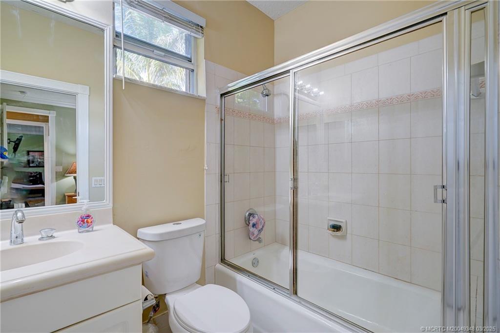 Davie, Florida 33328, United States, 4 Bedrooms Bedrooms, ,4 BathroomsBathrooms,Residential,Active,78311