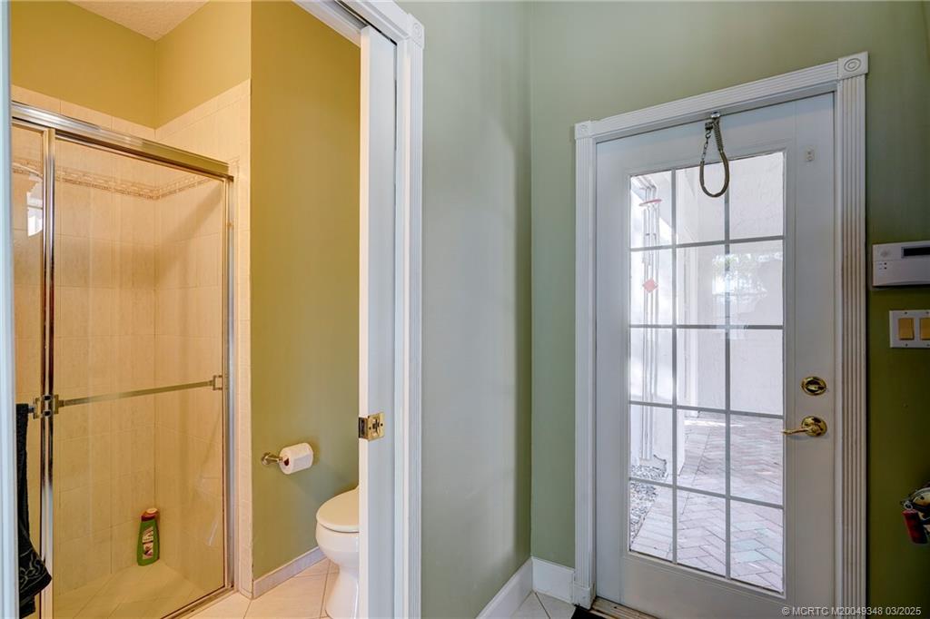 Davie, Florida 33328, United States, 4 Bedrooms Bedrooms, ,4 BathroomsBathrooms,Residential,Active,78311