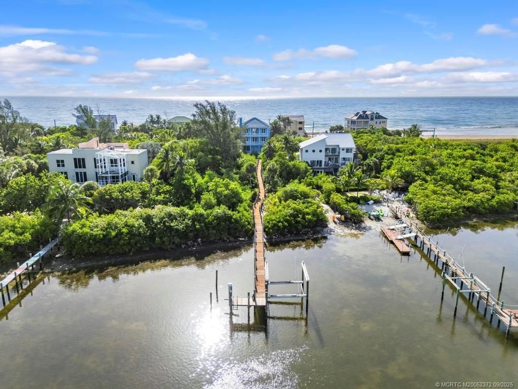 Photo of 1334 SE Macarthur Boulevard, Stuart, FL 34996 (MLS # M20052372)