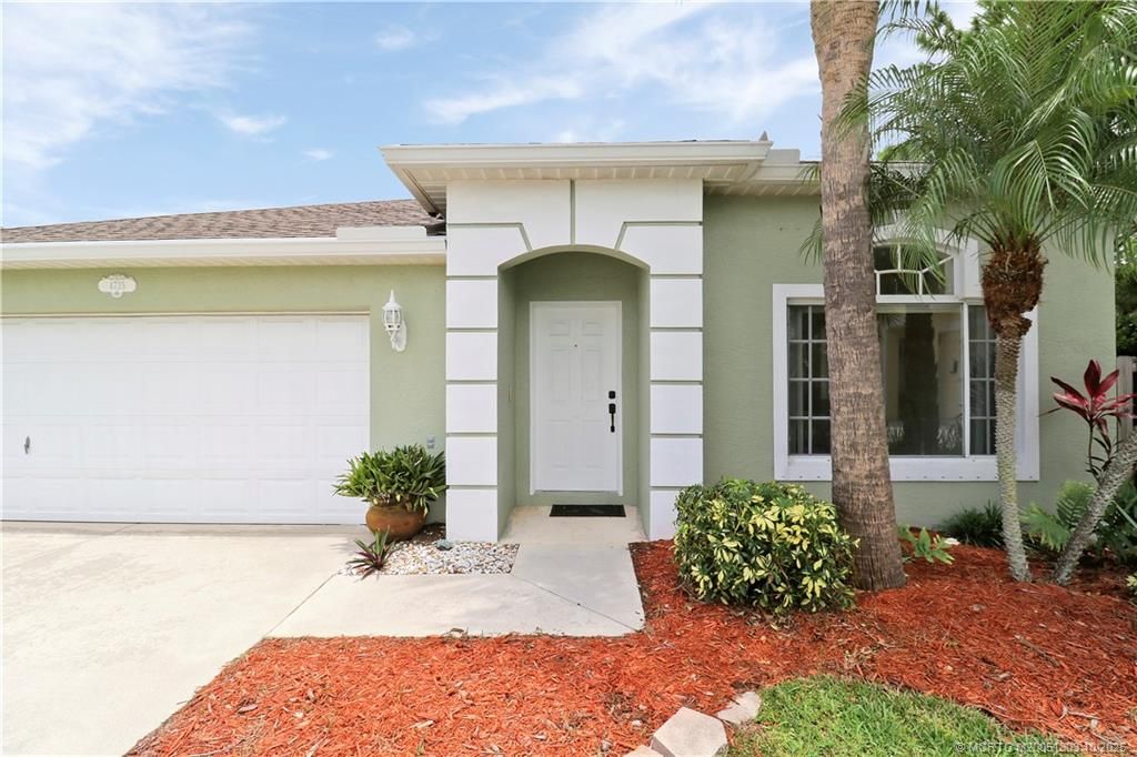 Photo of 4735 SE Winter Haven Court, Stuart, FL 34997 (MLS # M20051303)
