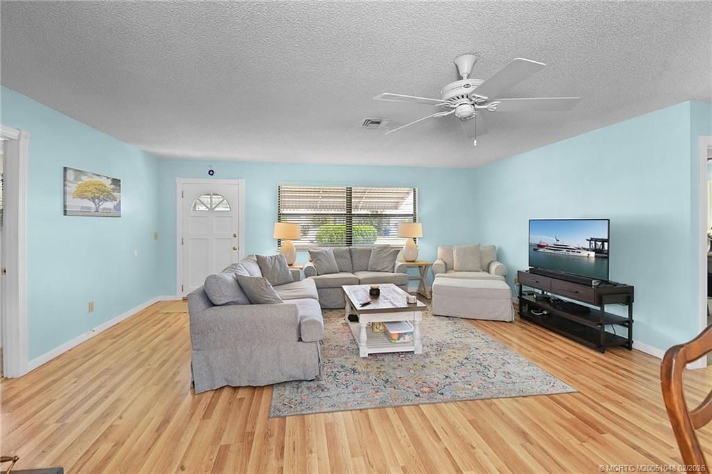 Photo of 4556 SE Beckett Avenue, Stuart, FL 34997 (MLS # M20051048)