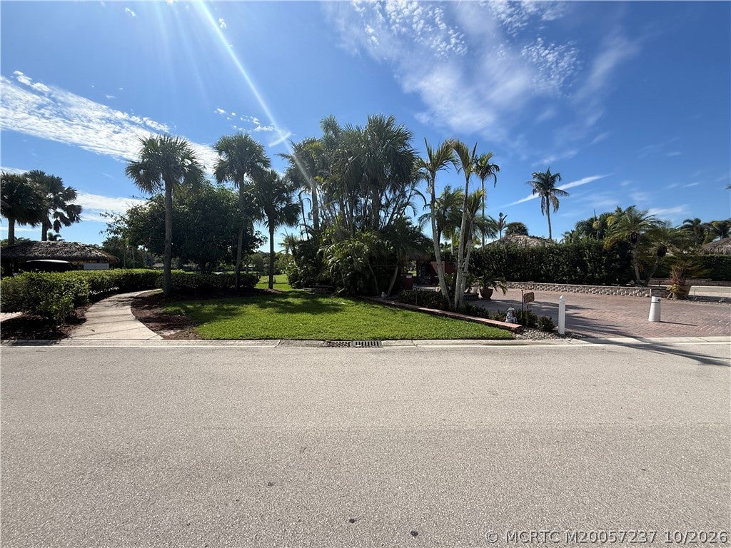 Photo of 466 NW Sandtrap Lane, Port Saint Lucie, FL 34986 (MLS # M20057237)