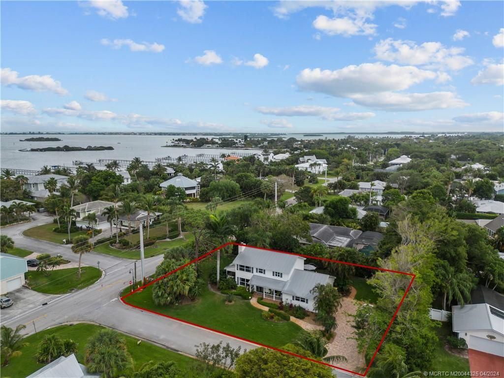 Photo of 3 Rio Vista Drive, Stuart, FL 34996 (MLS # M20044325)