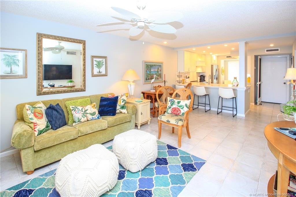 Stuart, Florida 34996, United States, 2 Bedrooms Bedrooms, ,2 BathroomsBathrooms,Residential,Active,59327