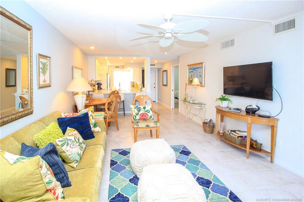Stuart, Florida 34996, United States, 2 Bedrooms Bedrooms, ,2 BathroomsBathrooms,Residential,Active,59327