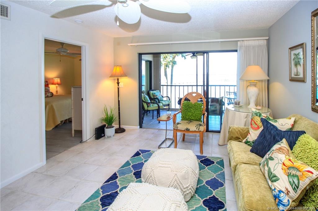 Stuart, Florida 34996, United States, 2 Bedrooms Bedrooms, ,2 BathroomsBathrooms,Residential,Active,59327