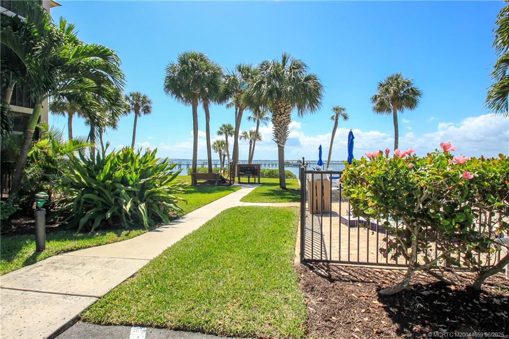 Stuart, Florida 34996, United States, 2 Bedrooms Bedrooms, ,2 BathroomsBathrooms,Residential,Active,59327