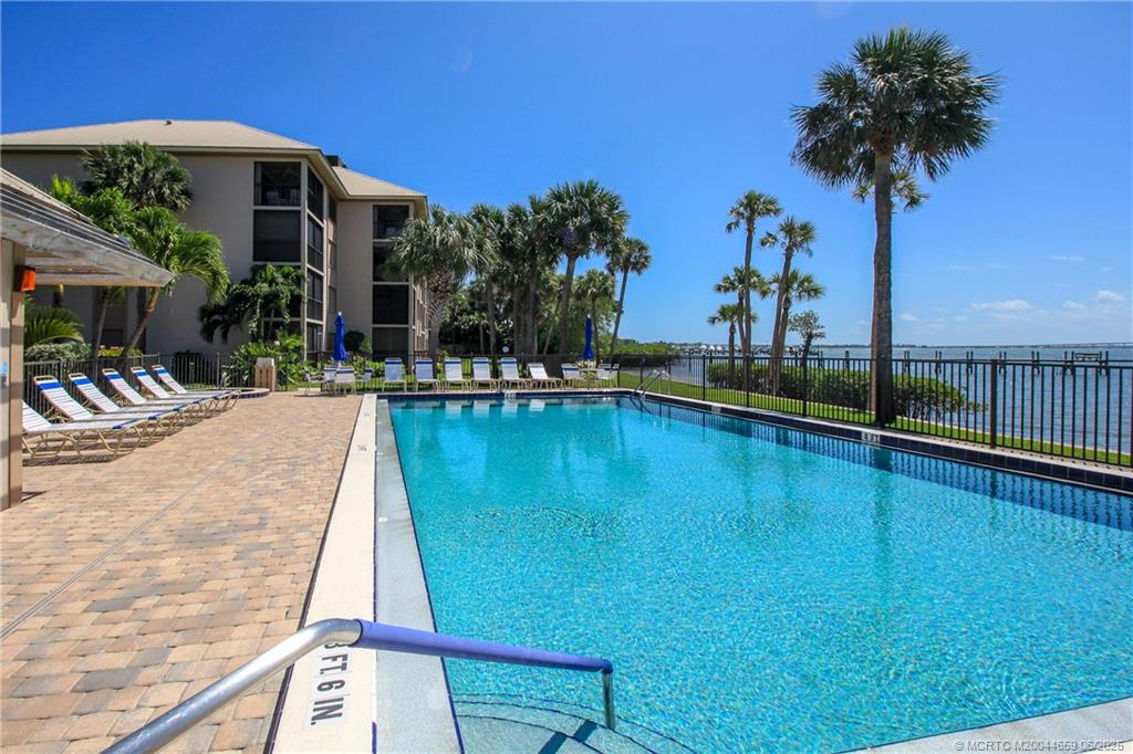 Stuart, Florida 34996, United States, 2 Bedrooms Bedrooms, ,2 BathroomsBathrooms,Residential,Active,59327