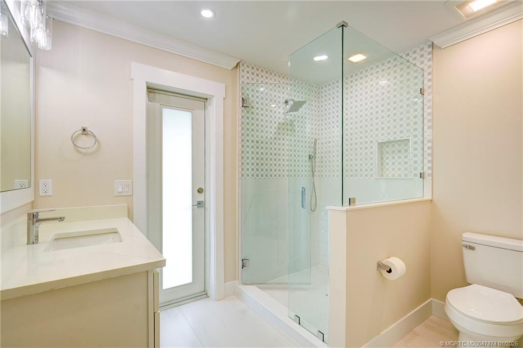 Sewalls Point, Florida 34996, United States, 3 Bedrooms Bedrooms, ,3 BathroomsBathrooms,Residential,Active,28984