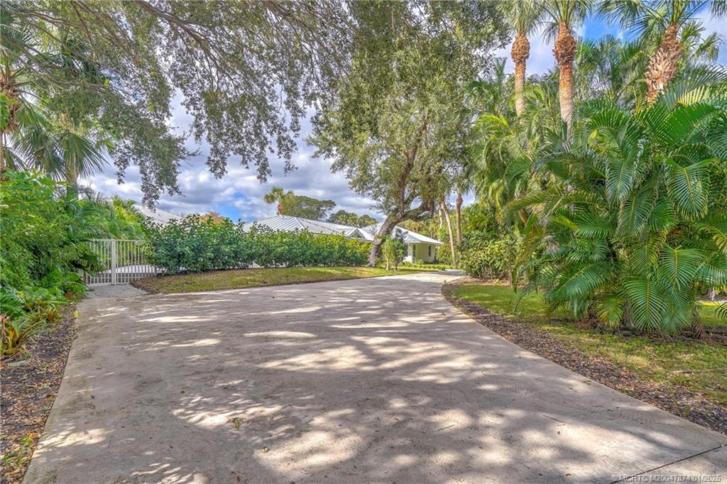 Sewalls Point, Florida 34996, United States, 3 Bedrooms Bedrooms, ,3 BathroomsBathrooms,Residential,Active,28984