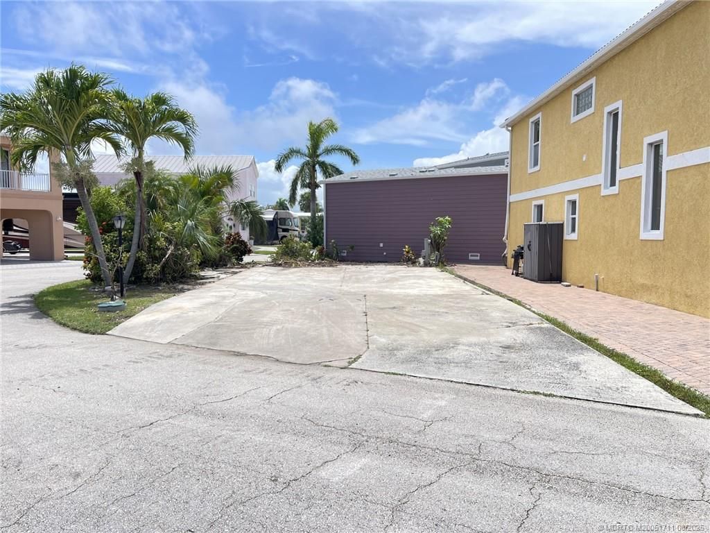 Photo of 173 Nettles Boulevard, Jensen Beach, FL 34957 (MLS # M20051711)