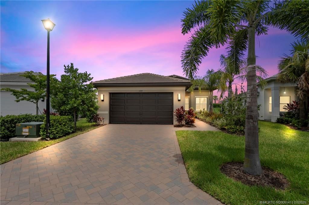 Photo of 11929 SW Seaway Street, Port Saint Lucie, FL 34987 (MLS # M20051411)