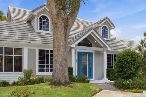 Townhouse For Sale - 207 Woodsmuir Court<br/> Palm Beach County, Palm Beach Gardens, FL 33418