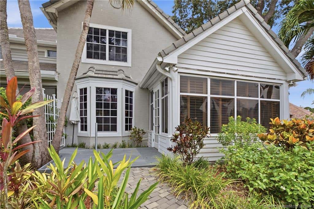 Photo of 207 Woodsmuir Court, Palm Beach Gardens, FL 33418 (MLS # M20056333)