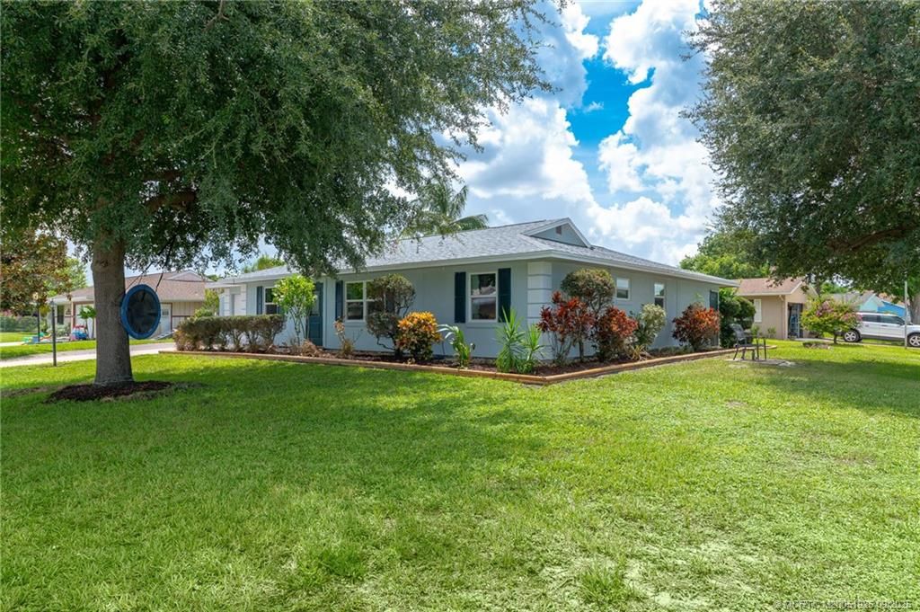 Photo of 1000 NE Zebrina Senda, Jensen Beach, FL 34957 (MLS # M20051925)