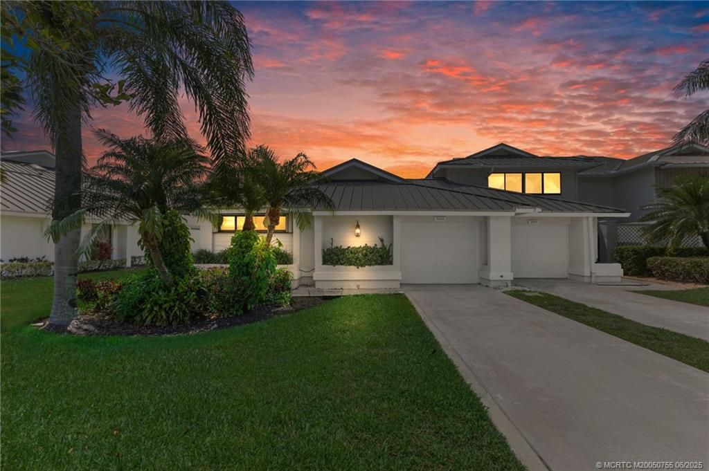 Photo of 5623 SE Foxcross Place, Stuart, FL 34997 (MLS # M20050755)