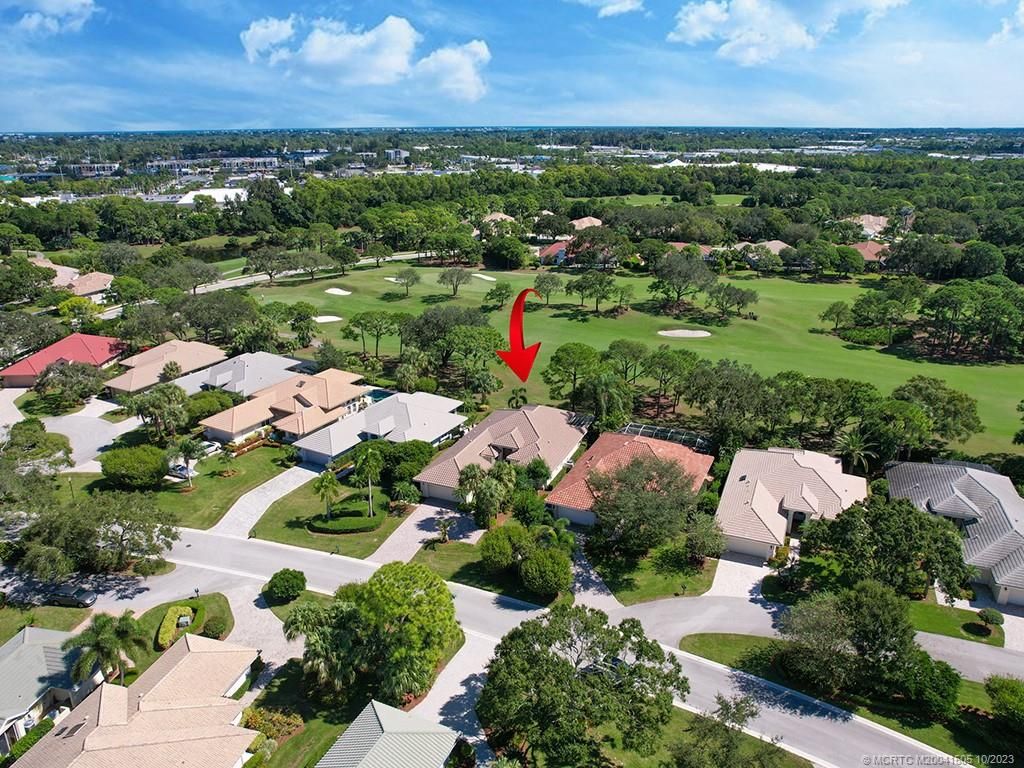 Photo of 3465 SE Cambridge Drive, Stuart, FL 34997 (MLS # M20041505)