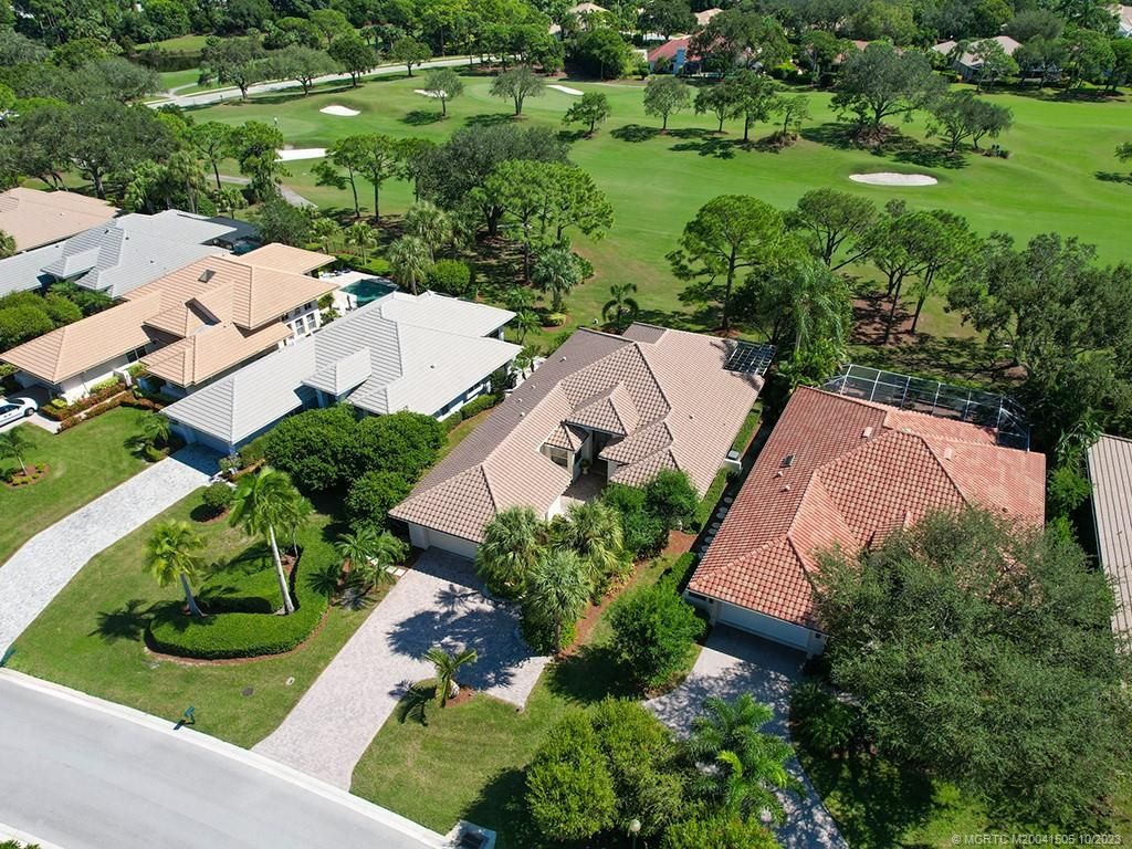 Photo of 3465 SE Cambridge Drive, Stuart, FL 34997 (MLS # M20041505)