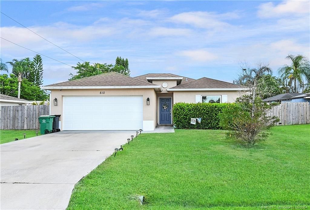 Photo of 510 SW Twig Avenue, Port Saint Lucie, FL 34983 (MLS # M20045421)