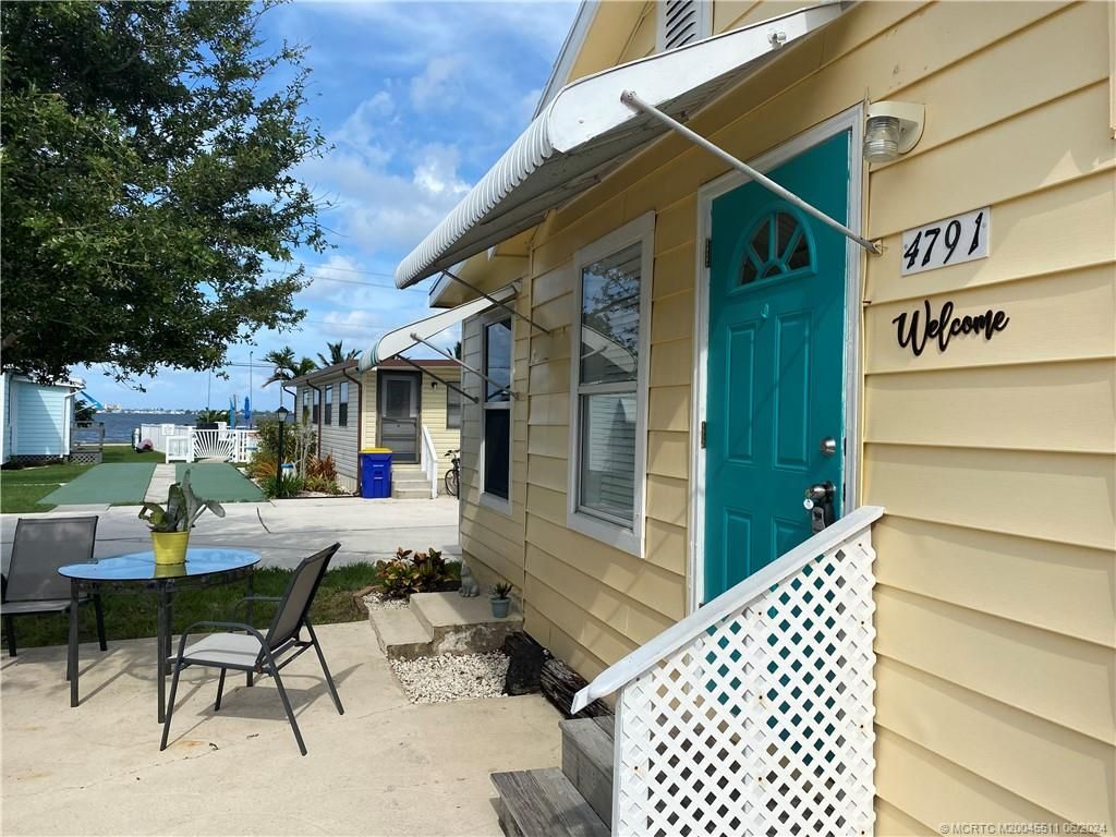 Photo of 4791 NE Blue Heron Lane, Jensen Beach, FL 34957 (MLS # M20045511)