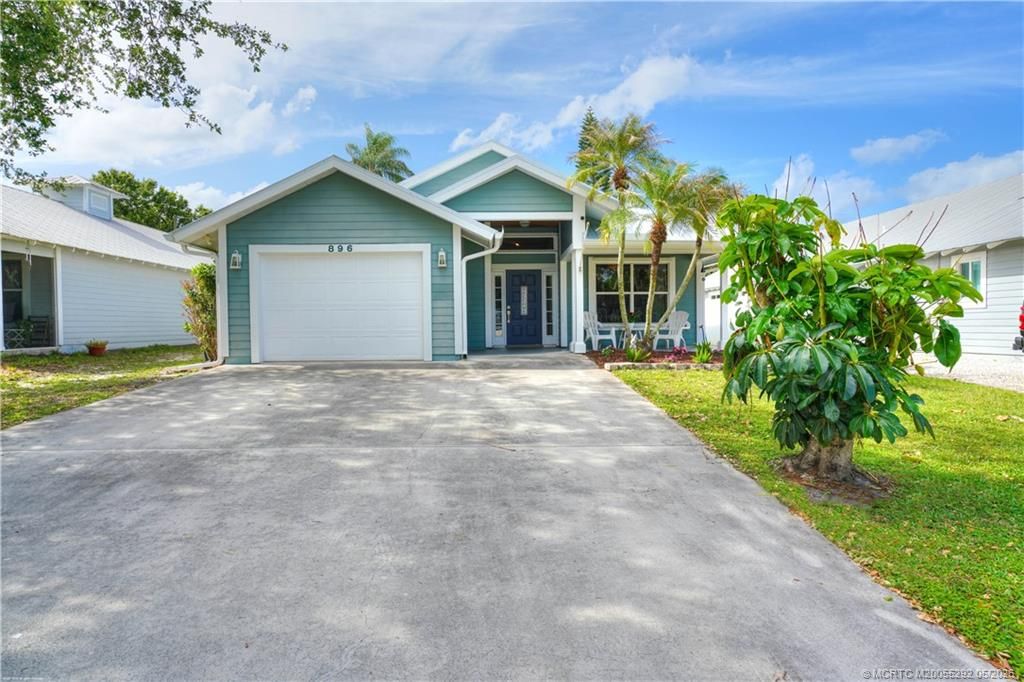 Photo of 896 SW 34th Terrace, Palm City, FL 34990 (MLS # M20055292)