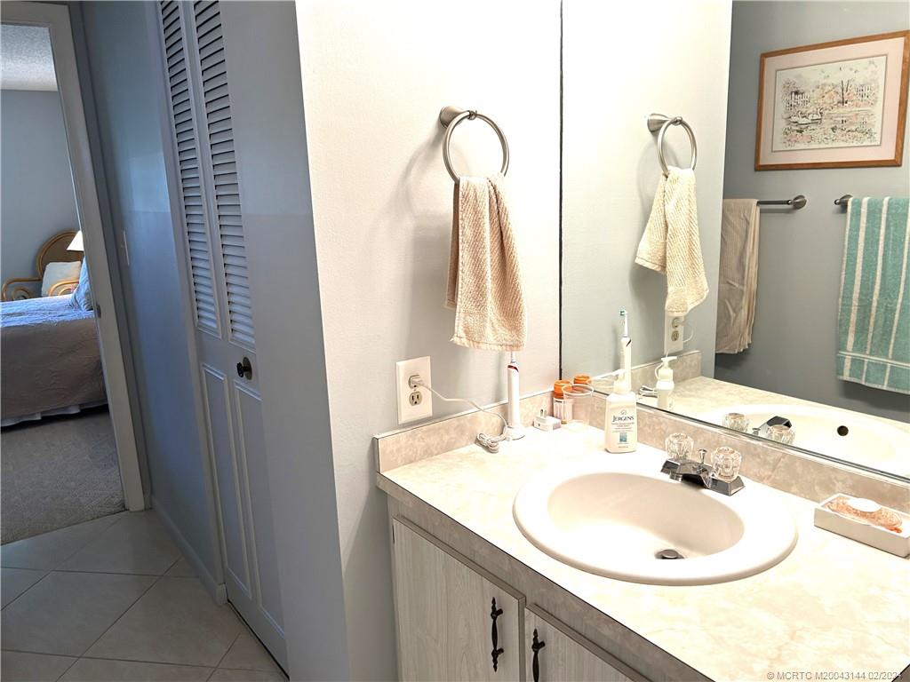 Stuart, Florida 34994, United States, 1 Bedroom Bedrooms, ,2 BathroomsBathrooms,Residential,Active,65850