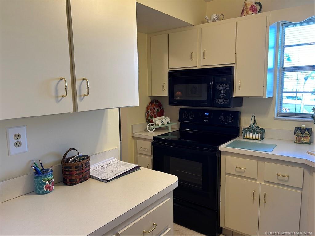 Stuart, Florida 34994, United States, 1 Bedroom Bedrooms, ,2 BathroomsBathrooms,Residential,Active,65850