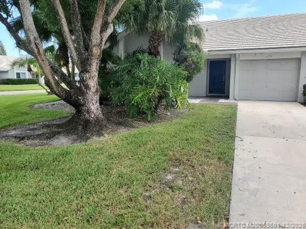 Photo of 3159 SW Sunset Trace Circle, Palm City, FL 34990 (MLS # M20053501)
