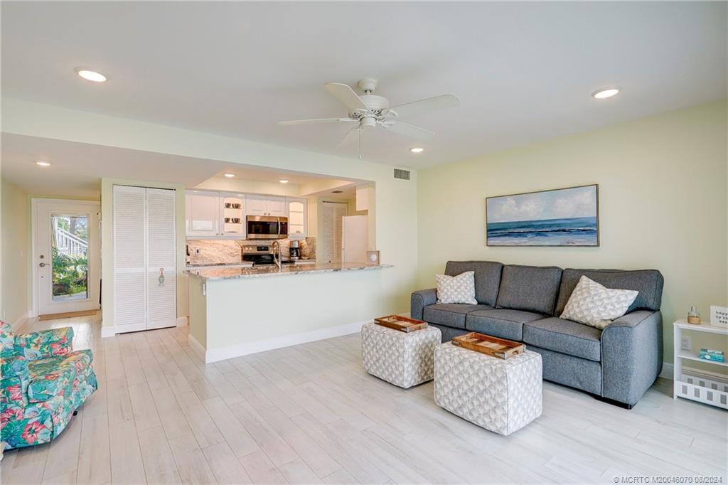 Stuart, Florida 34996, United States, 1 Bedroom Bedrooms, ,1 BathroomBathrooms,Residential,Active,50433