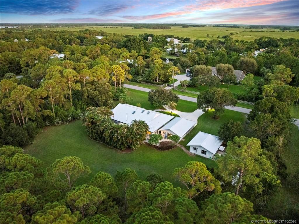 Photo of 11245 SW Meadowlark Circle, Stuart, FL 34997 (MLS # M20051897)