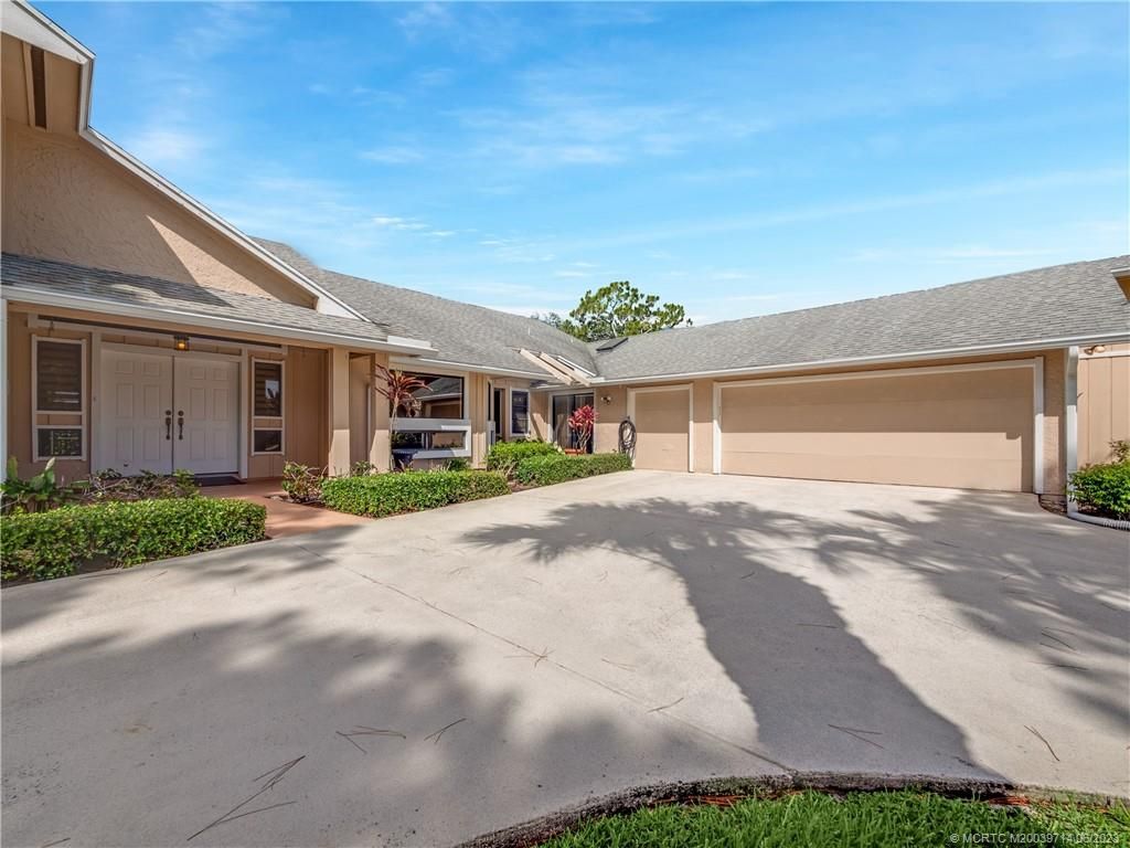 Photo of 1934 SW St. Andrews Drive, Palm City, FL 34990 (MLS # M20039714)