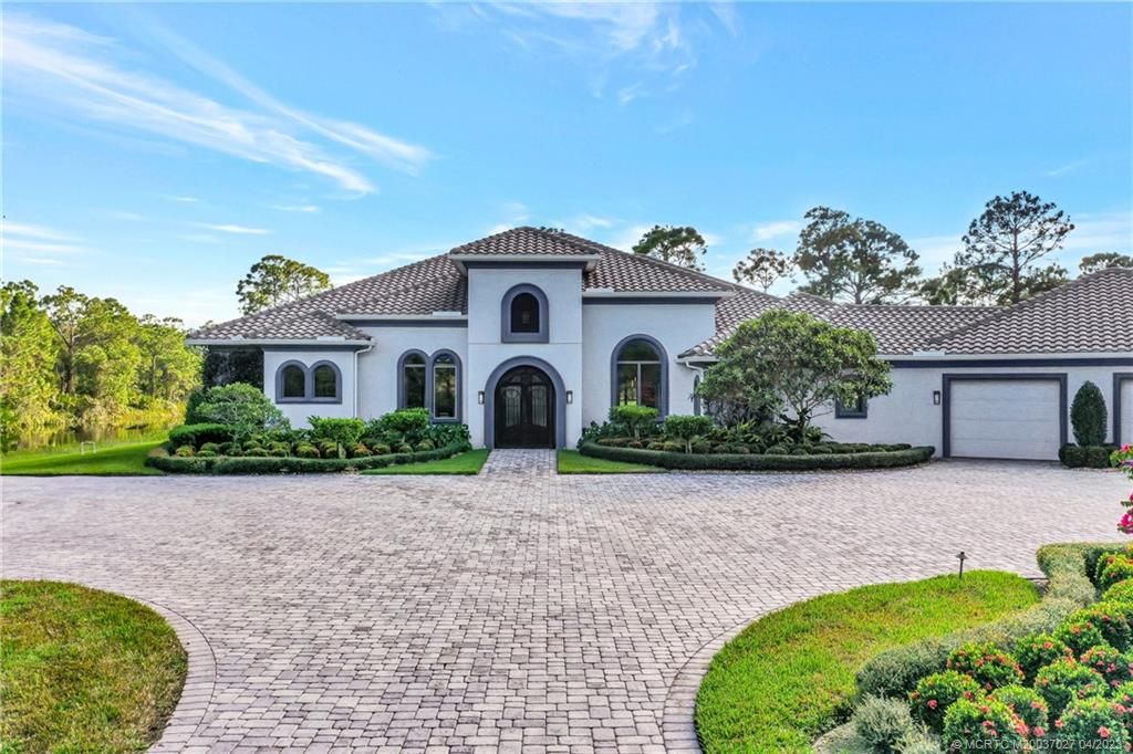 Photo of 2307 SW AUSTIN Lane, Palm City, FL 34990 (MLS # M20037027)