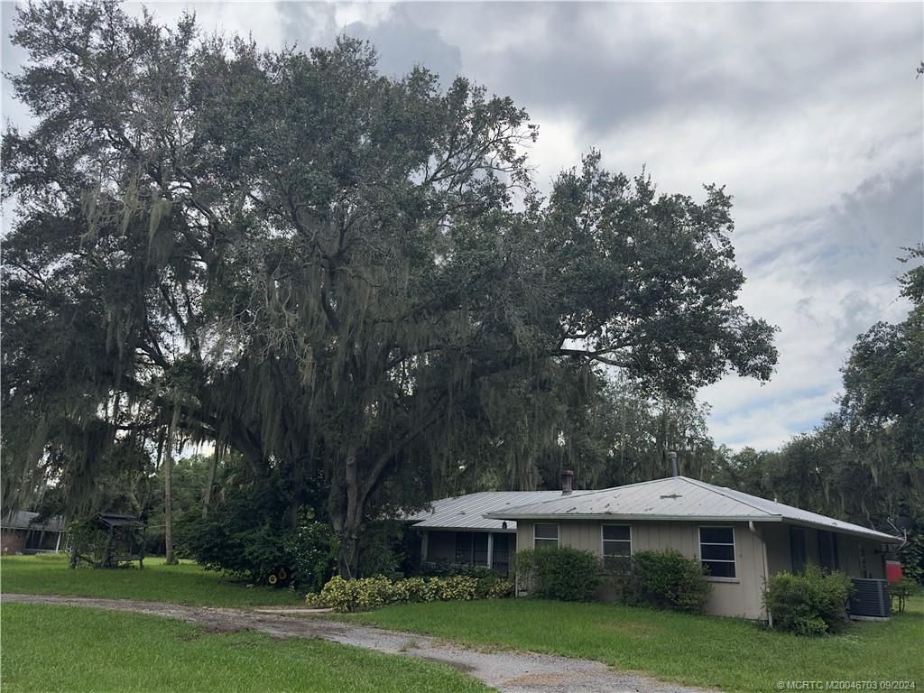 Photo of 15350 SW Myrtle Drive, Indiantown, FL 34956 (MLS # M20046703)