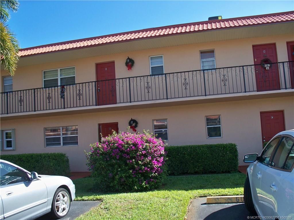 Photo of 1939 SW Palm City Road #G, Stuart, FL 34994 (MLS # M20052707)