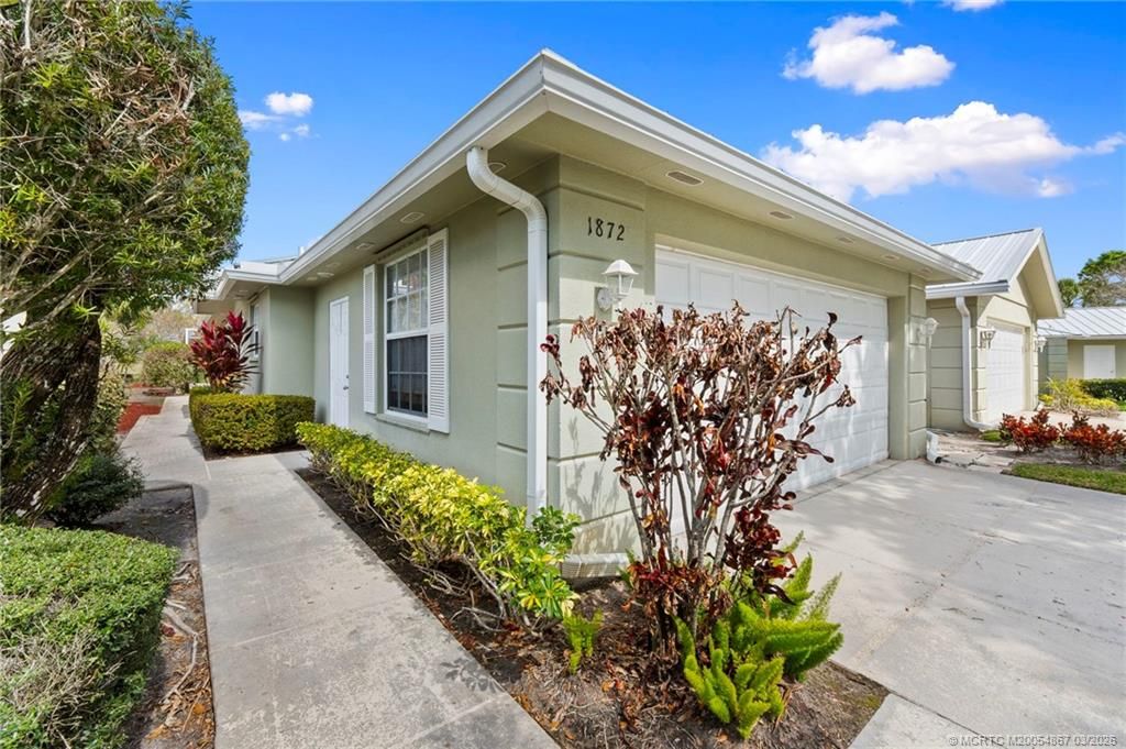 Photo of 1872 SW Springfield Court, Palm City, FL 34990 (MLS # M20054867)