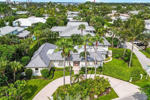 Photo of 229 Colony Road, Jupiter, FL 33469 (MLS # M20052078)