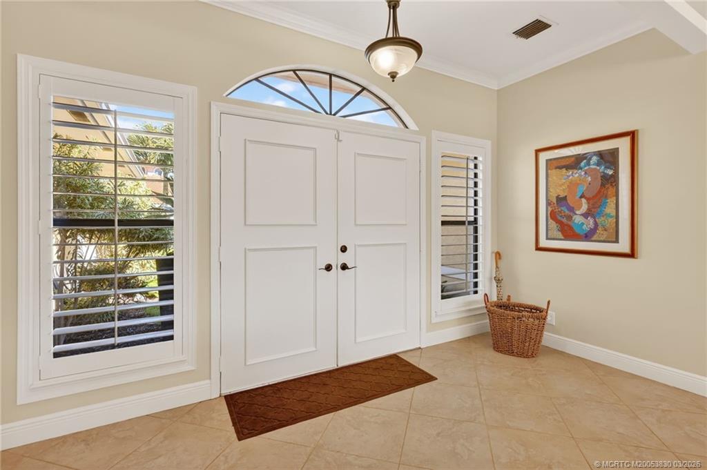 1606 NW Buttonbush Circle