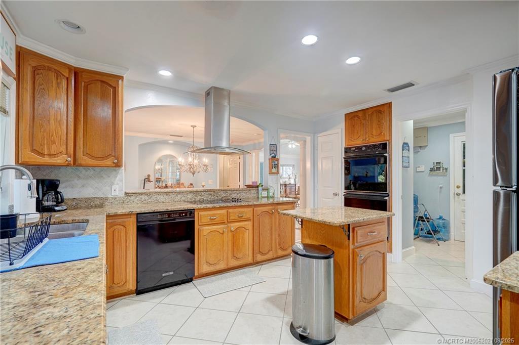 Vero Beach, Florida 32963, United States, 3 Bedrooms Bedrooms, ,3 BathroomsBathrooms,Residential,Active,201597